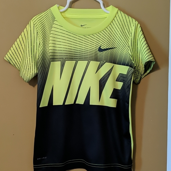 Nike Other - Boy's Dri-Fit Shirt